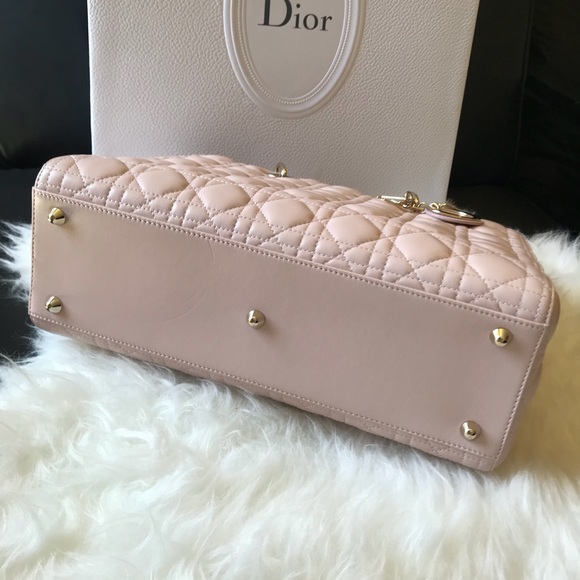 ❌SOLD❌ authentic Lady Dior lambskin size large - Picture 3 of 8